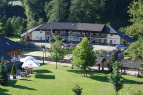 tx HOTEL, Hostinne
